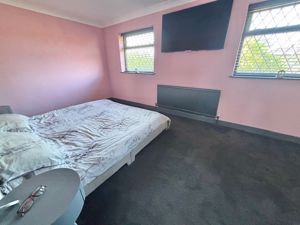 Bedroom- click for photo gallery